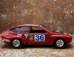 Alfa Romeo   ALFETTA CORSA    1/24     Burago